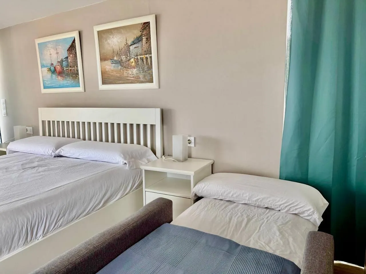 Port 27 Apartment Empuriabrava 0*,