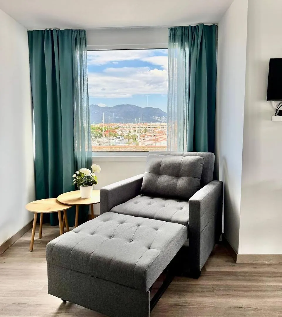 Port 27 Apartment Empuriabrava