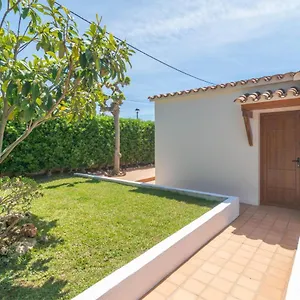 villa-marina-charming-house-with-shared-pool.balearic-islands.net/