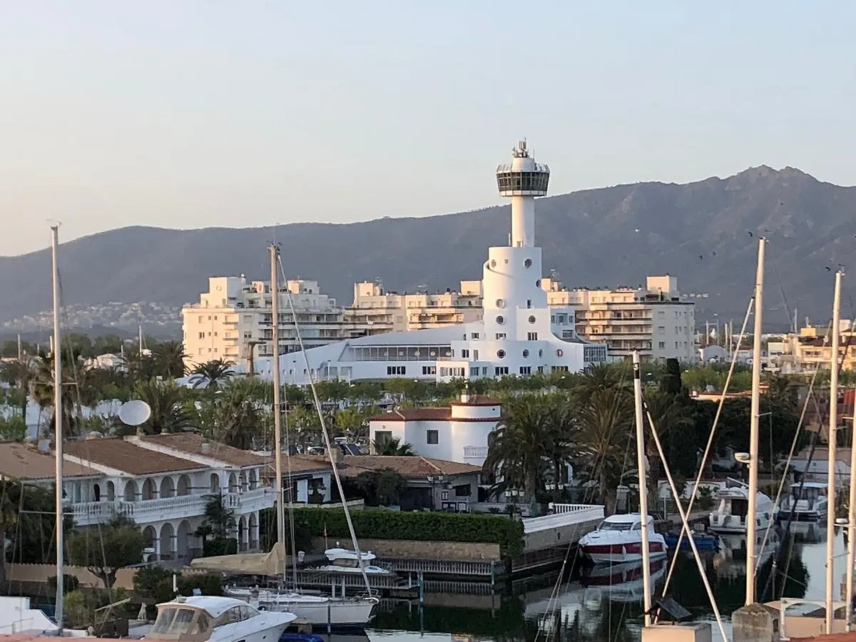 Appartement Port 27 à Empuriabrava Espagne